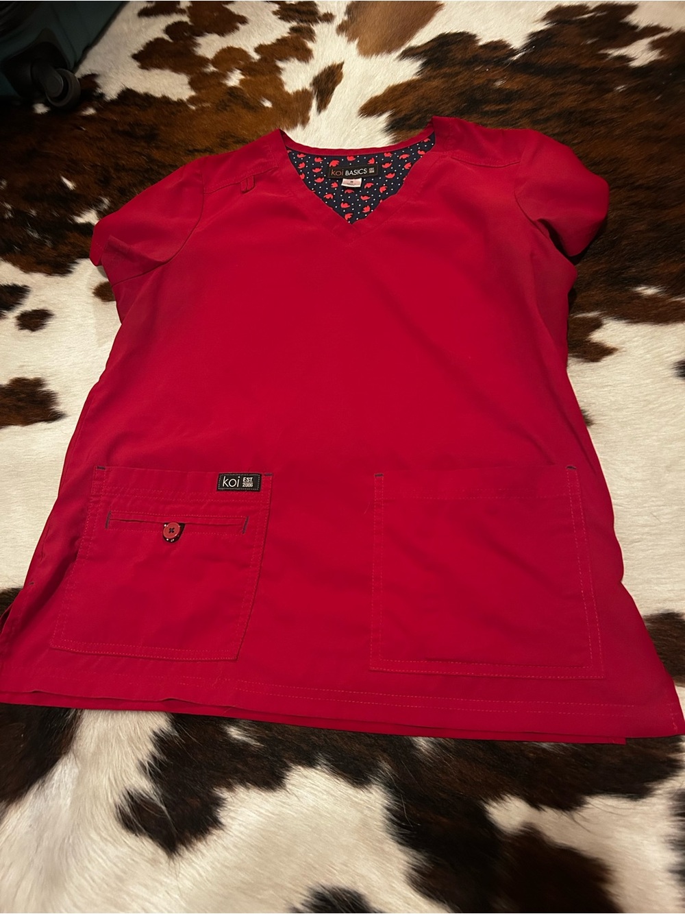 koi Basics Short Sleeve Scrub Top in Red with Patterned V-Notch